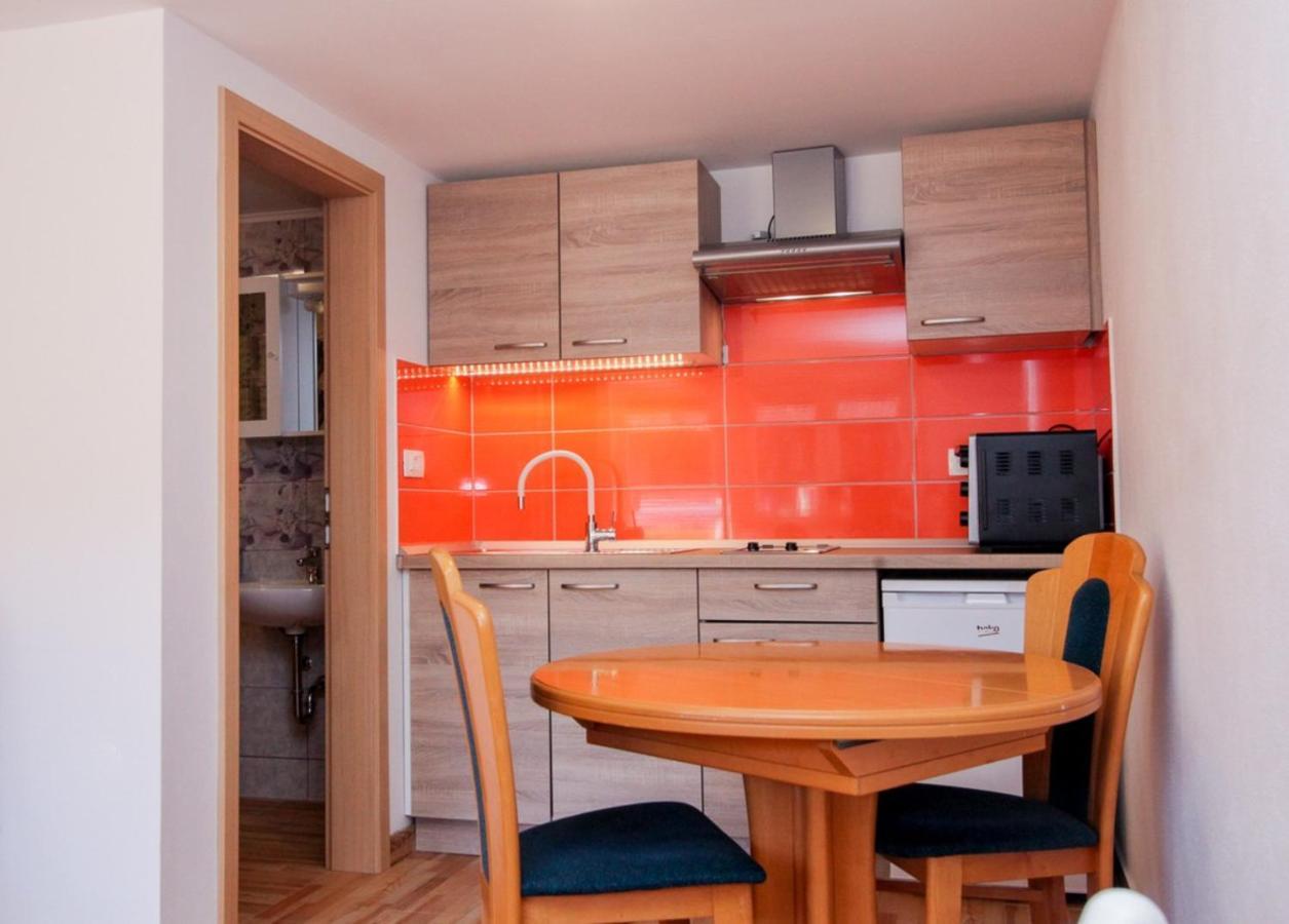 Apartmaji Pri Kozmavo - Little House Bohinji-tó Kültér fotó