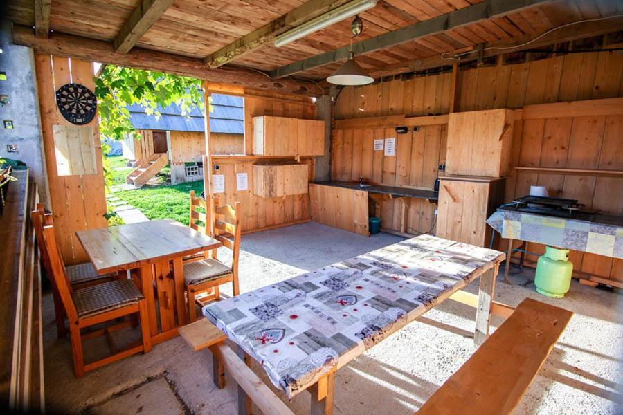 Apartmaji Pri Kozmavo - Little House Bohinji-tó Kültér fotó