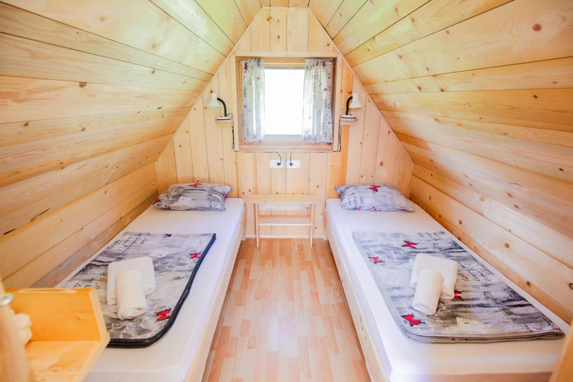 Apartmaji Pri Kozmavo - Little House Bohinji-tó Kültér fotó